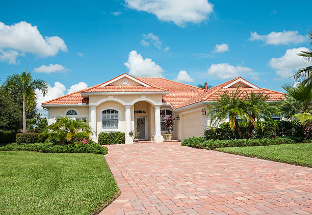 Best Driveway Paving Contractor  in Fort Shawnee, OH
